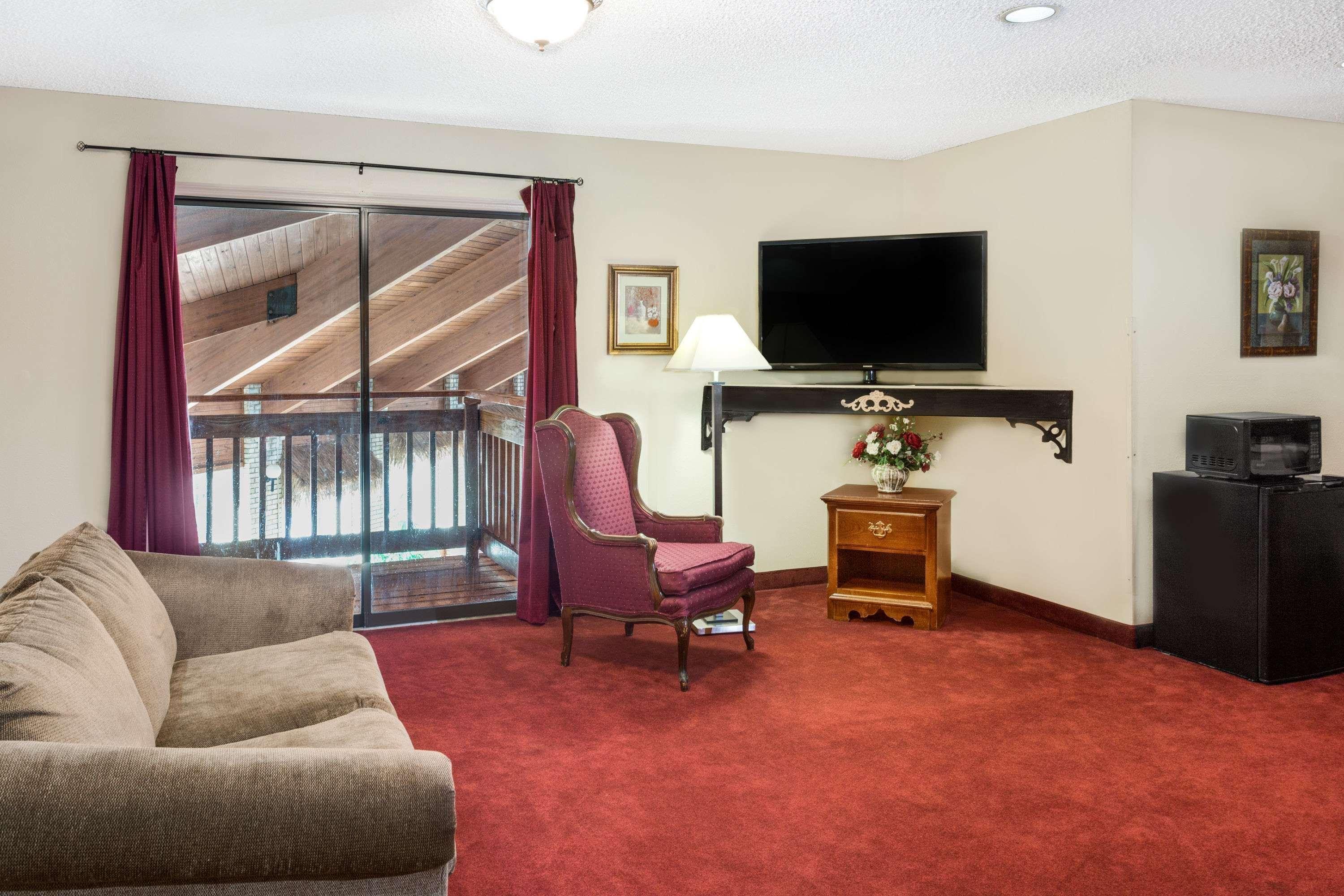 Days Inn By Wyndham Jackson Exteriér fotografie